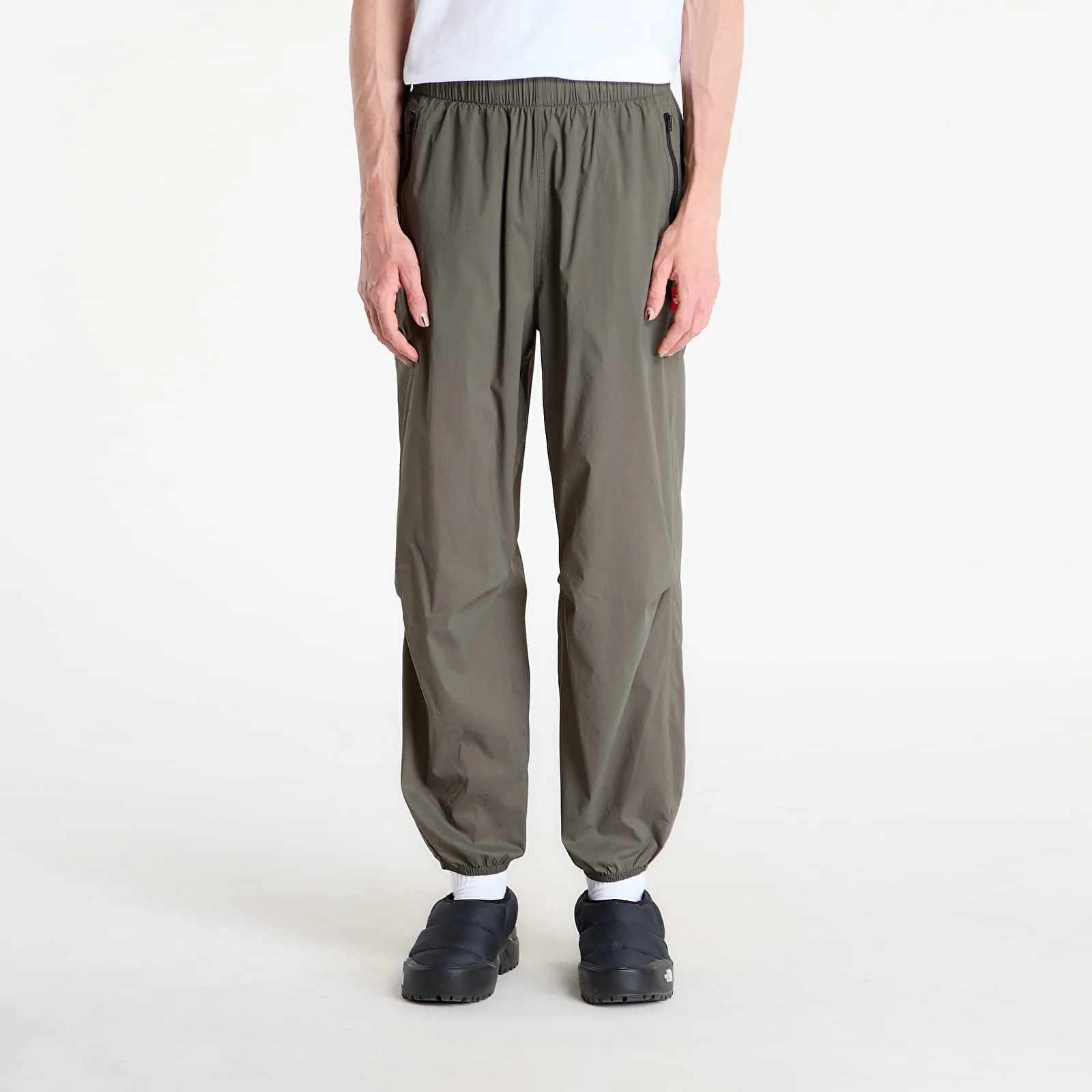 Мъжки панталон The North Face Redbox Packable Wind бежов – New Taupe Green – Мъжки текстилни панталони
