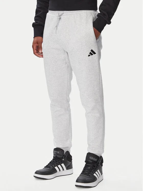 Мъжки спортен панталон adidas Essentials Feelcozy Fleece светлосив – Мъжки спортни панталони