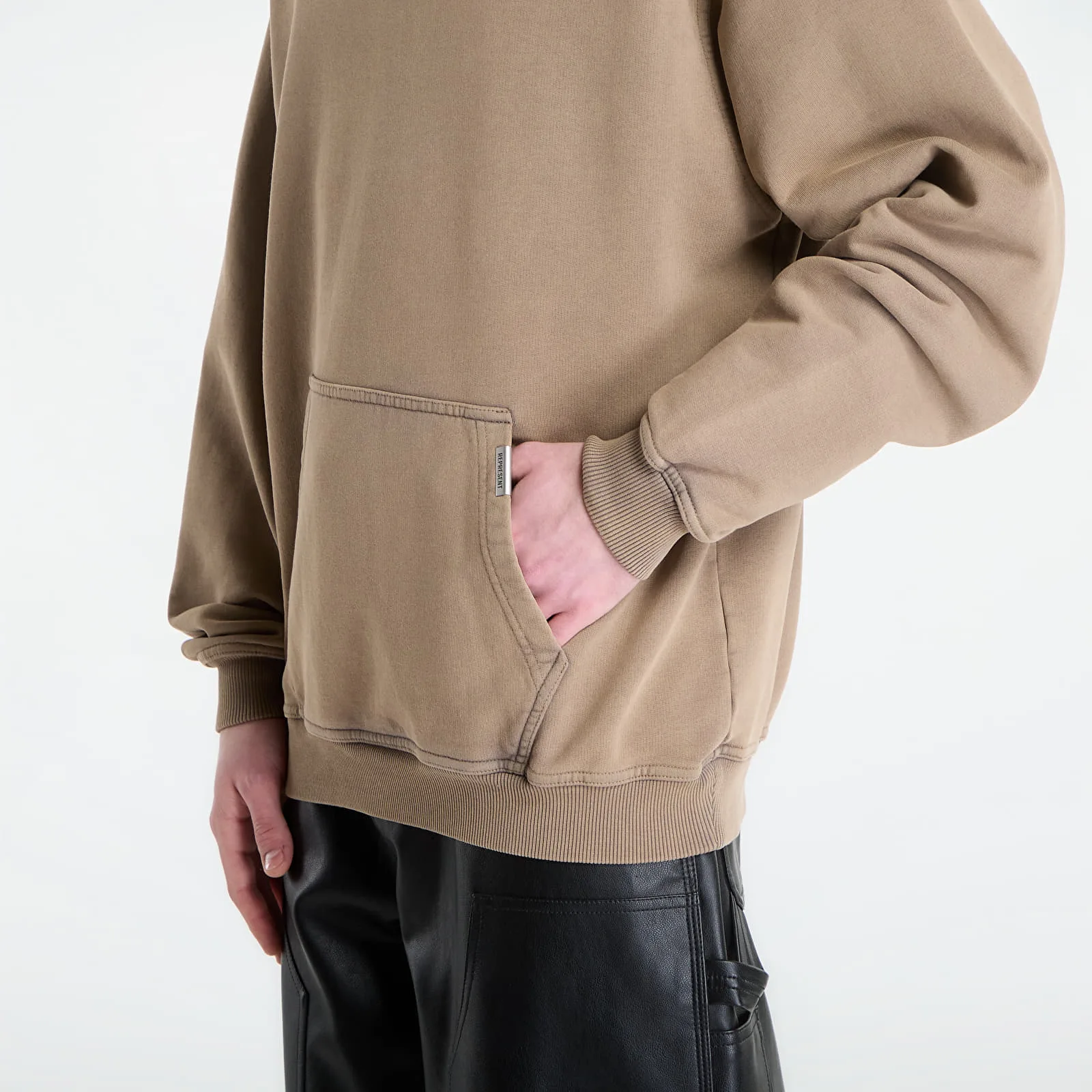 Суитшърт REPRESENT Owners Club Hoodie Almond XXL – Мъжки худита