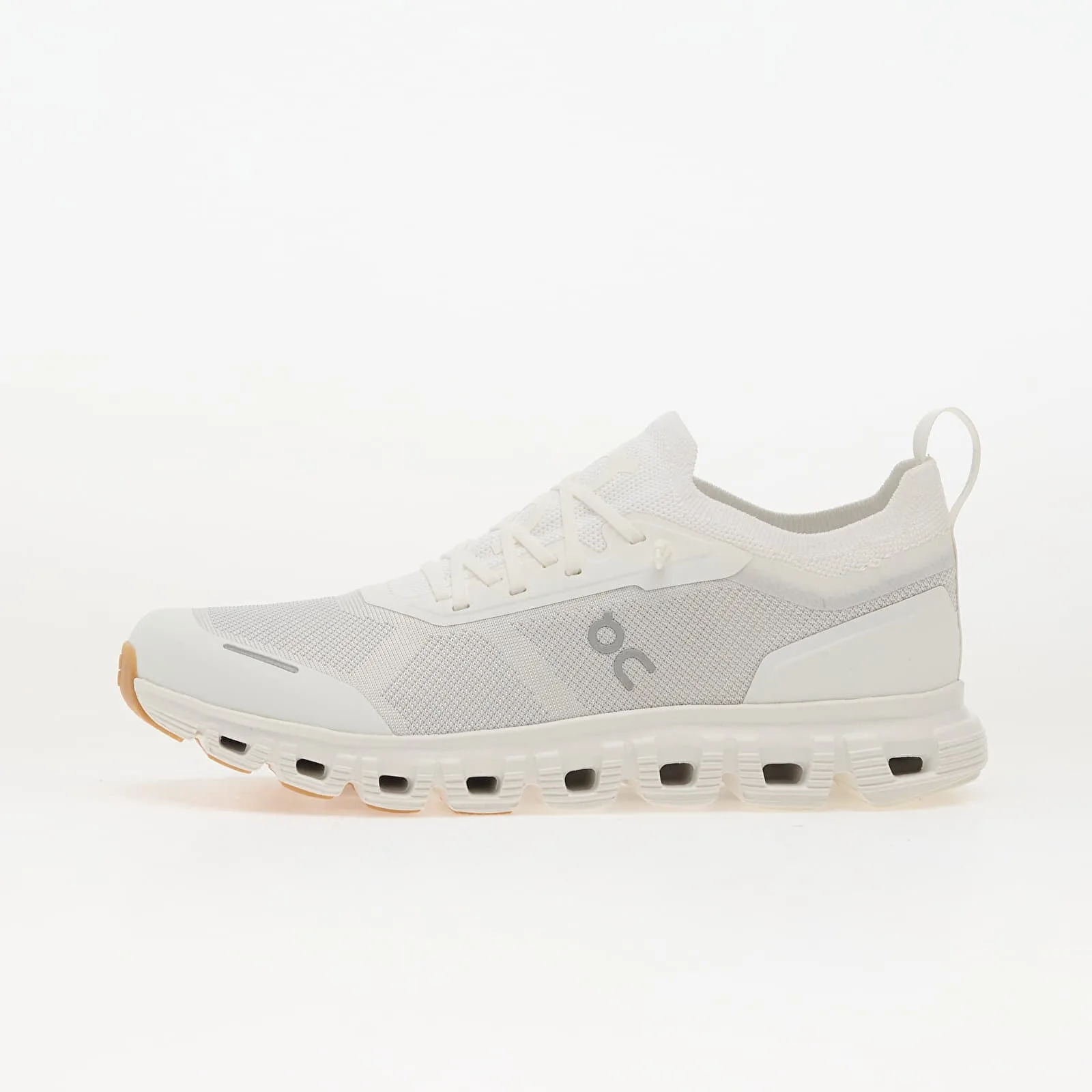 Дамски маратонки On Cloud 6 Versa бели – White – Дамски ниски маратонки