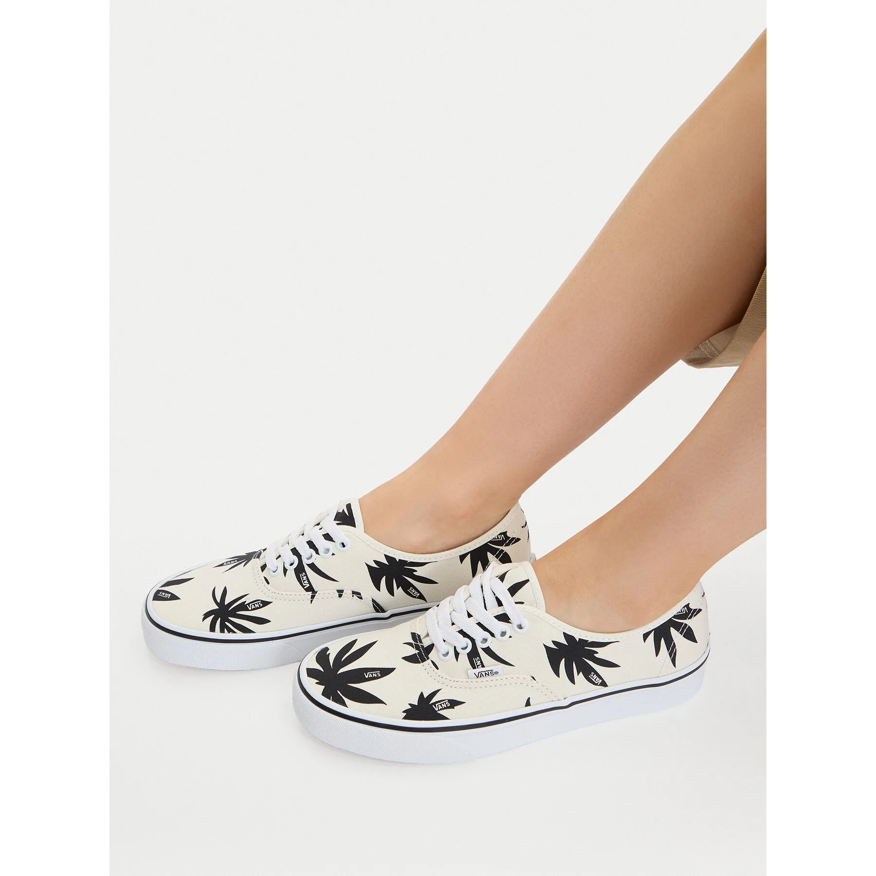 Гуменки Vans Authentic VN000Z75KIG1 Бял – Дамски ниски кецове