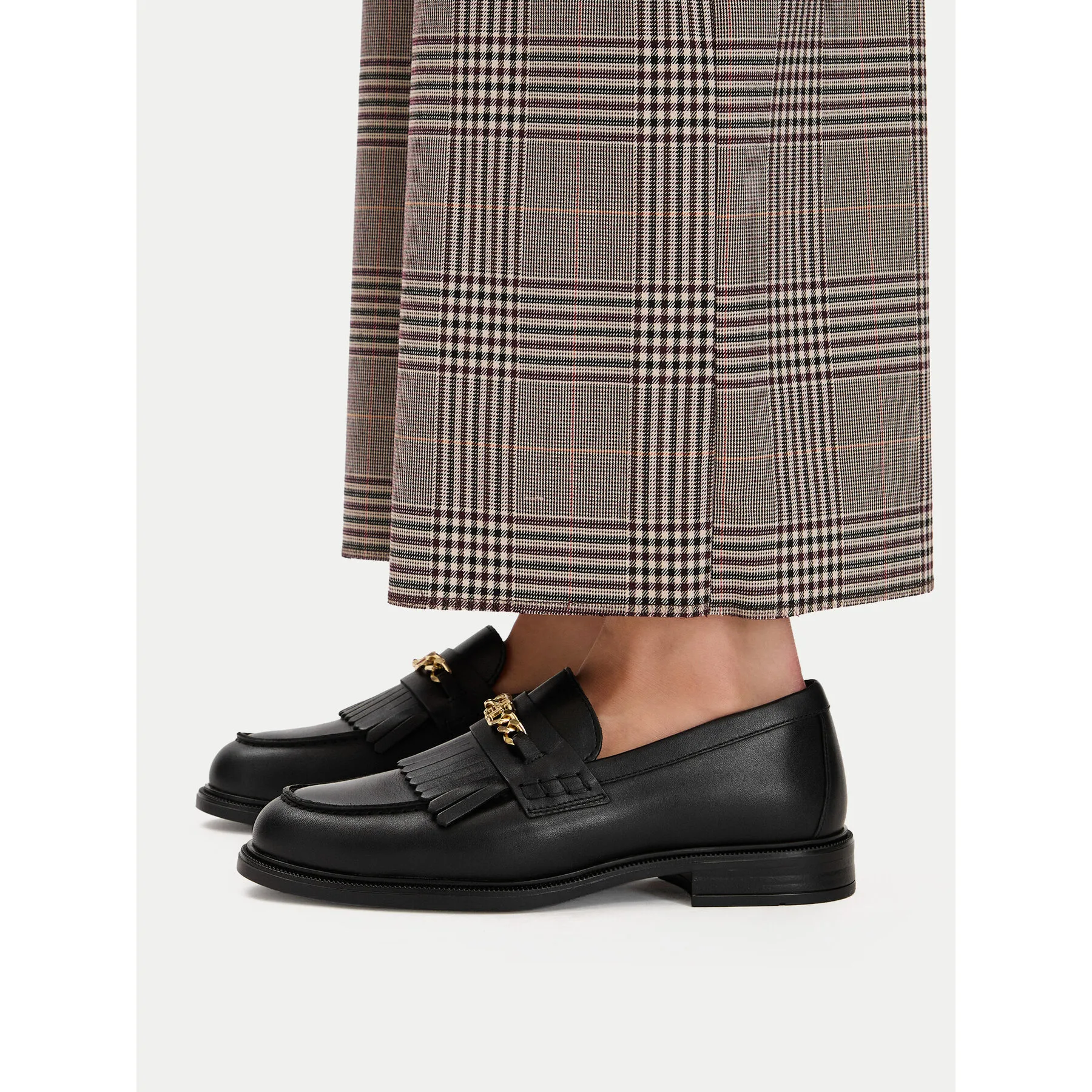 лоуфъри с дебела подметка Tommy Hilfiger Th Chain Fringe Leather Loafer FW0FW09668 Черен – Дамски лоуфъри