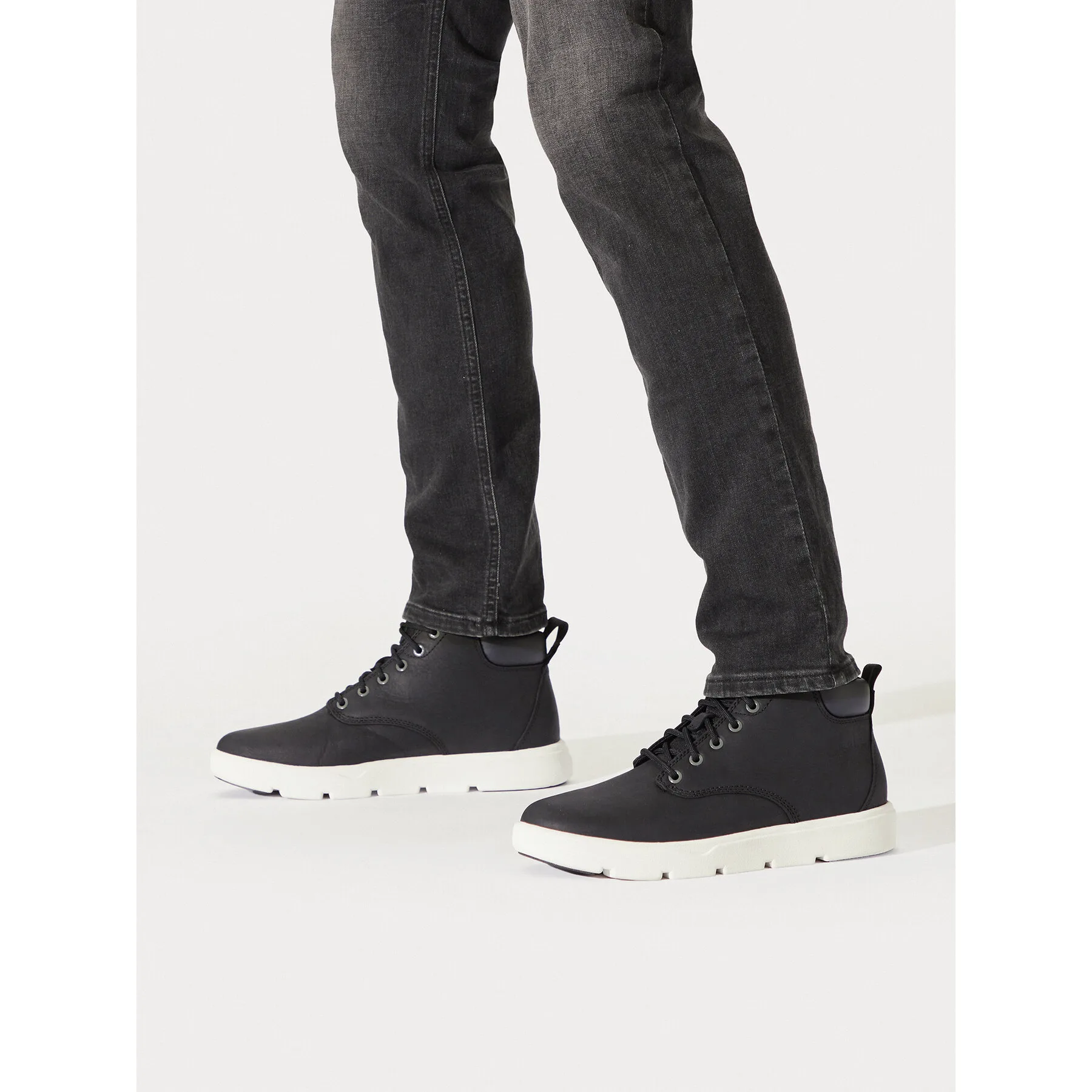 Туристически Helly Hansen Pinehurst 11738_990 Черен – Спортни обувки