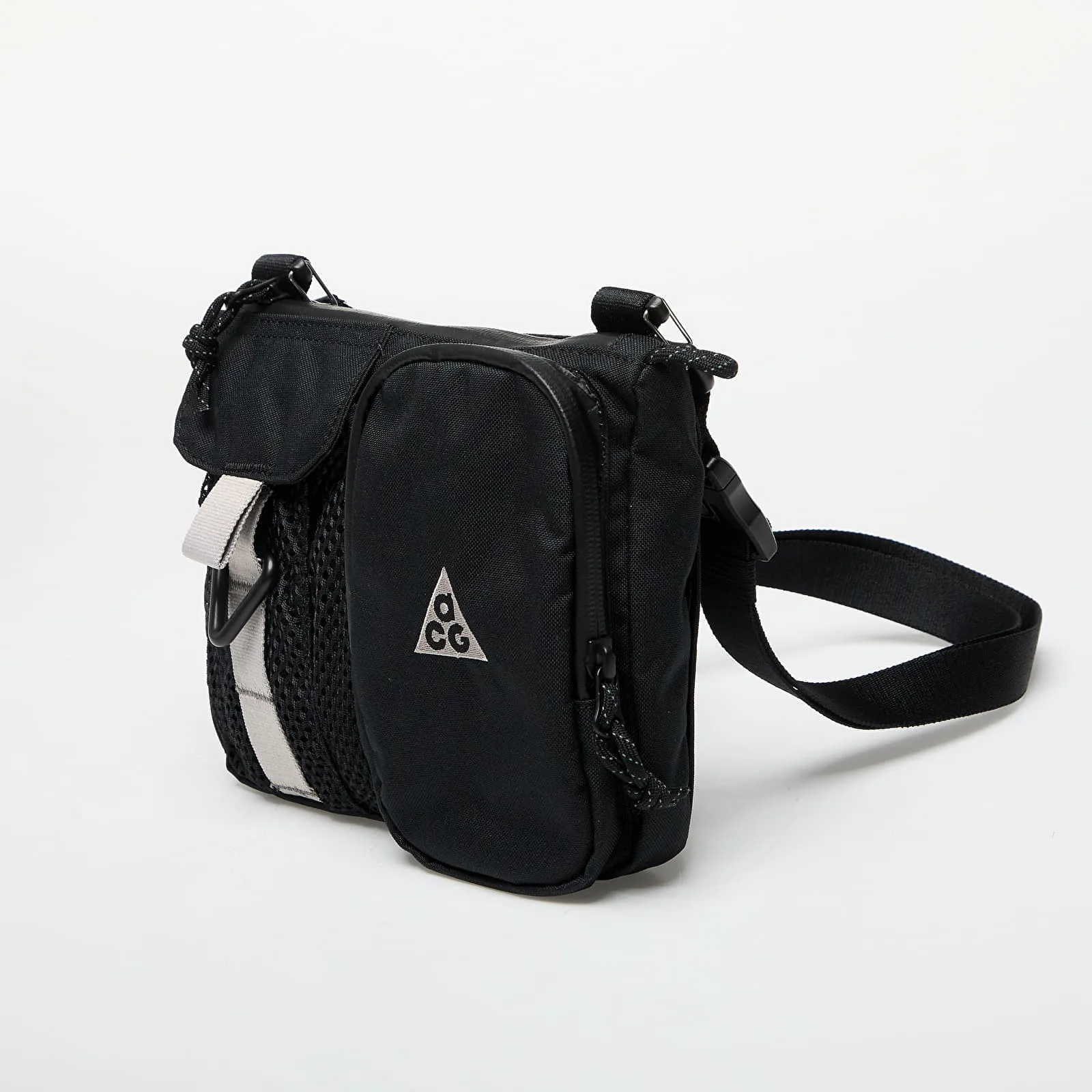 Чанта Nike ACG "DAYMAX" Crossbody Bag 3L Black/ College Grey/ College Grey Universal – Black|College Grey – Crossbody чанти