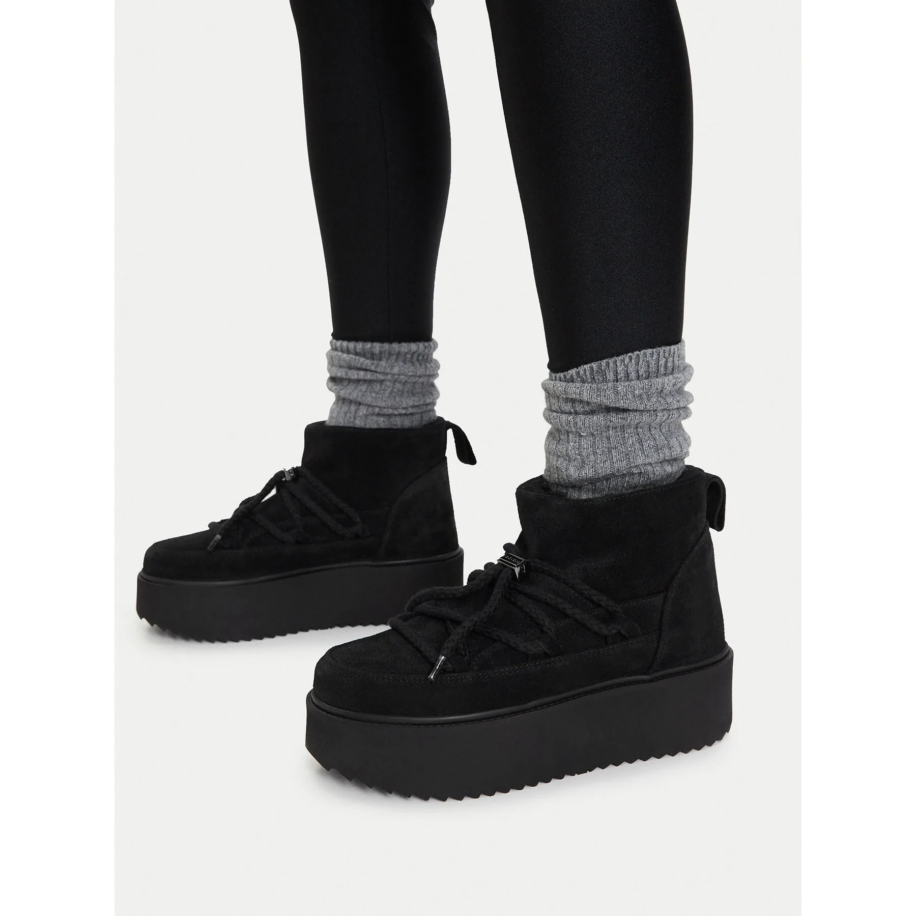 Апрески Inuikii Classic Low Platform 75204-004 Черен – Дамски апрески