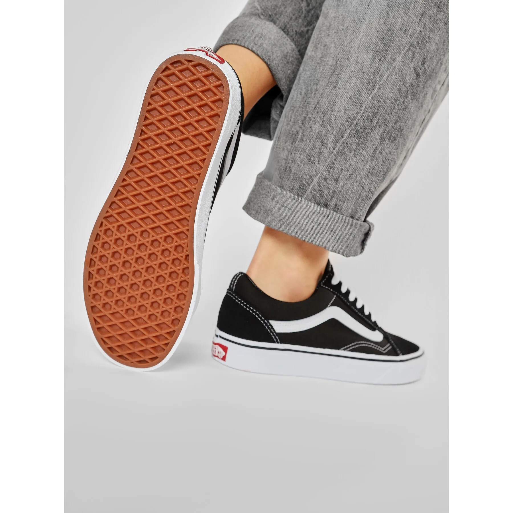 Гуменки Vans Old Skool VN000D3HY28 Черен – Дамски ниски кецове