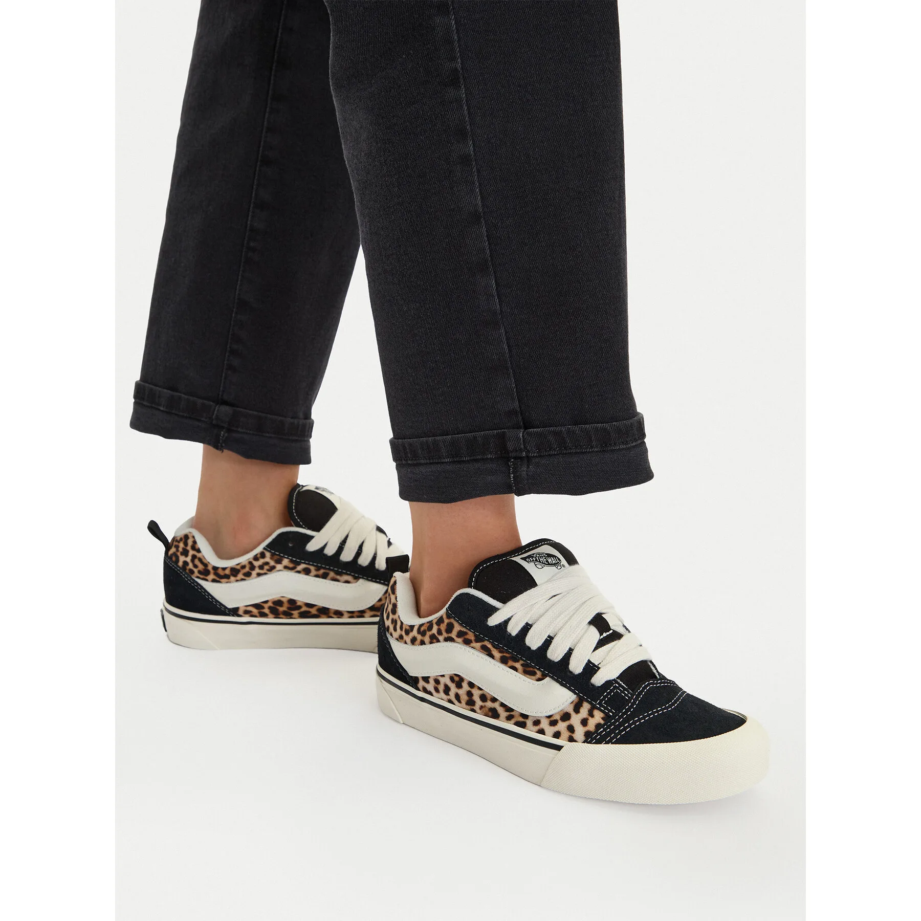 Гуменки Vans Knu Skool VN000E9XYY61 Кафяв – Дамски ниски кецове