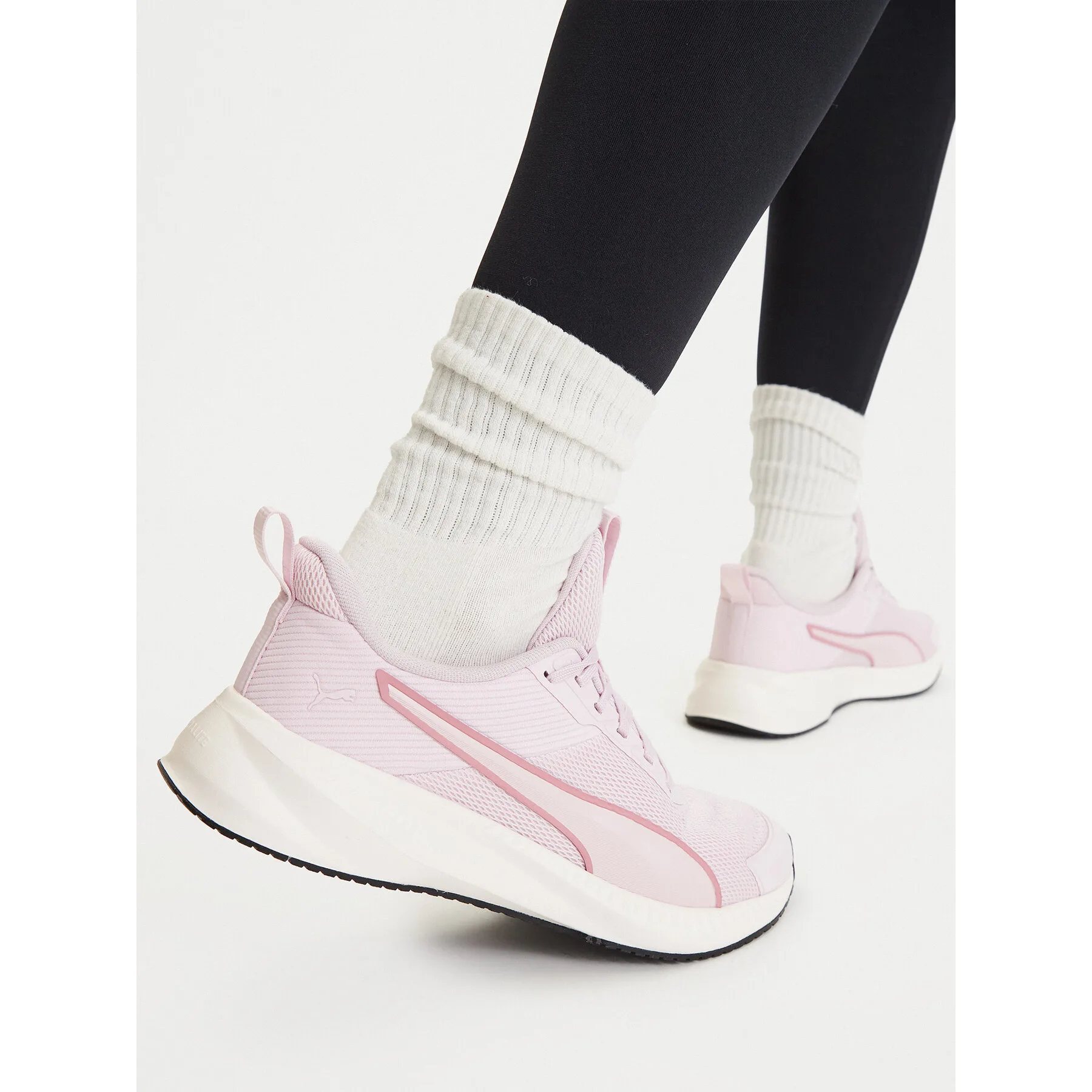 Сникърси Puma Flyer Lite 4 313499 12 Розов – Дамски ниски маратонки