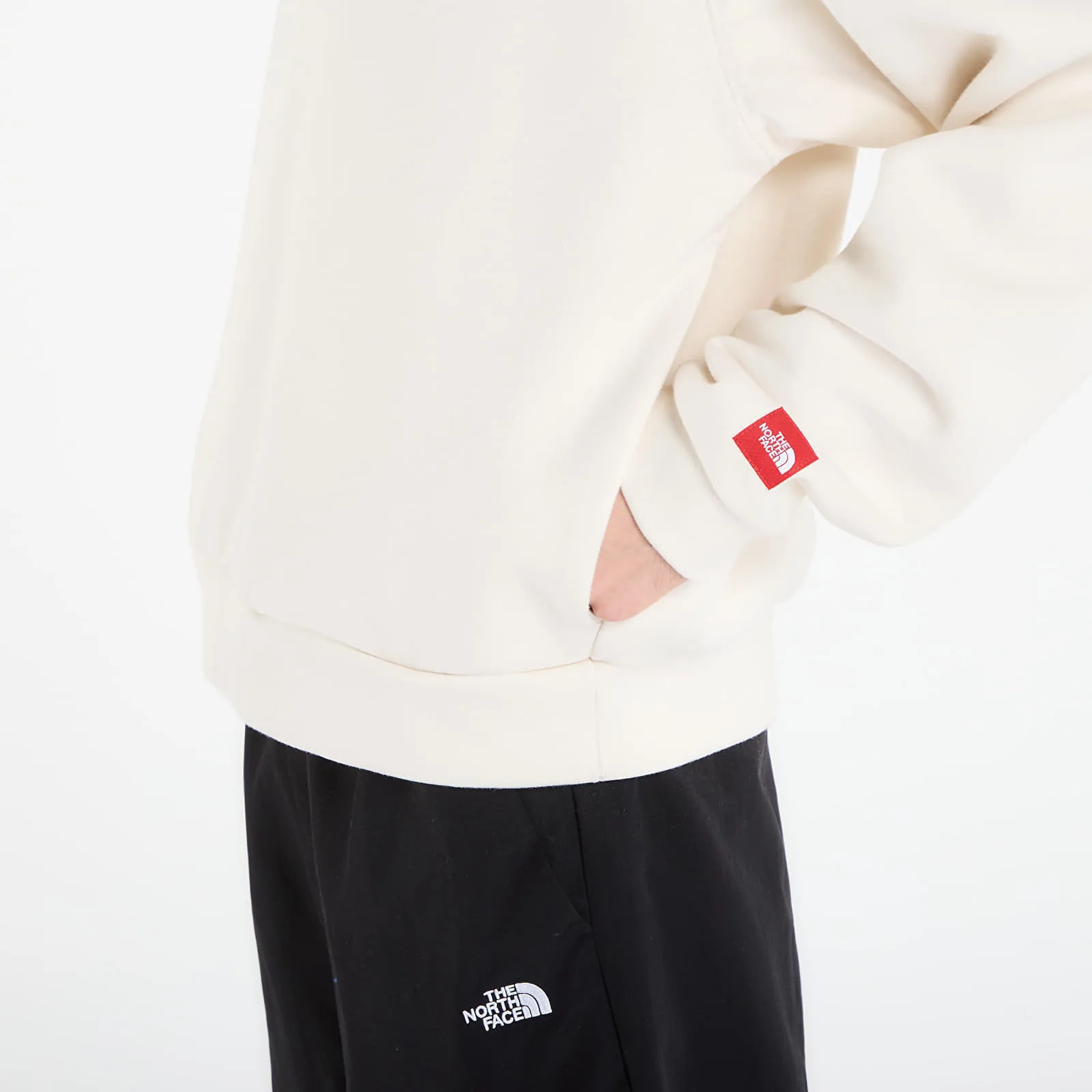 Мъжки суитшърт с качулка The North Face Redbox бял – White Dune – Мъжки худита