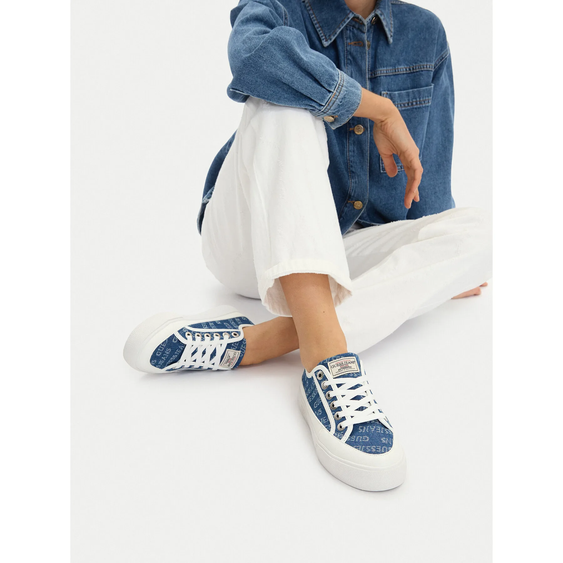 Гуменки Guess Jeans CWBEO-GJ13456 Син – Дамски ниски кецове