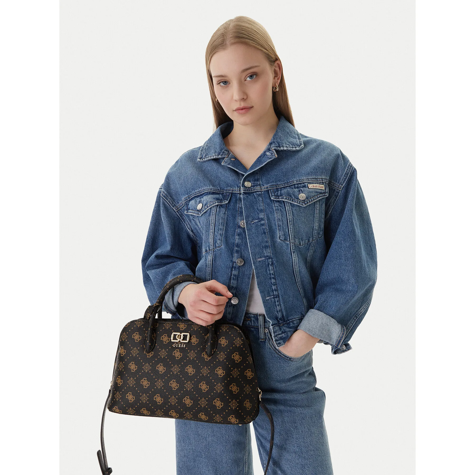 Дамска чанта Guess Emelie Logo HWGP99 28060 Кафяв – Дамски чанти тип куфарче