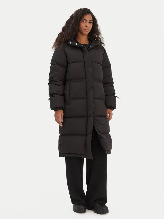 Lacoste Зимно яке BF2614 Черен Regular Fit – Дамски зимни якета
