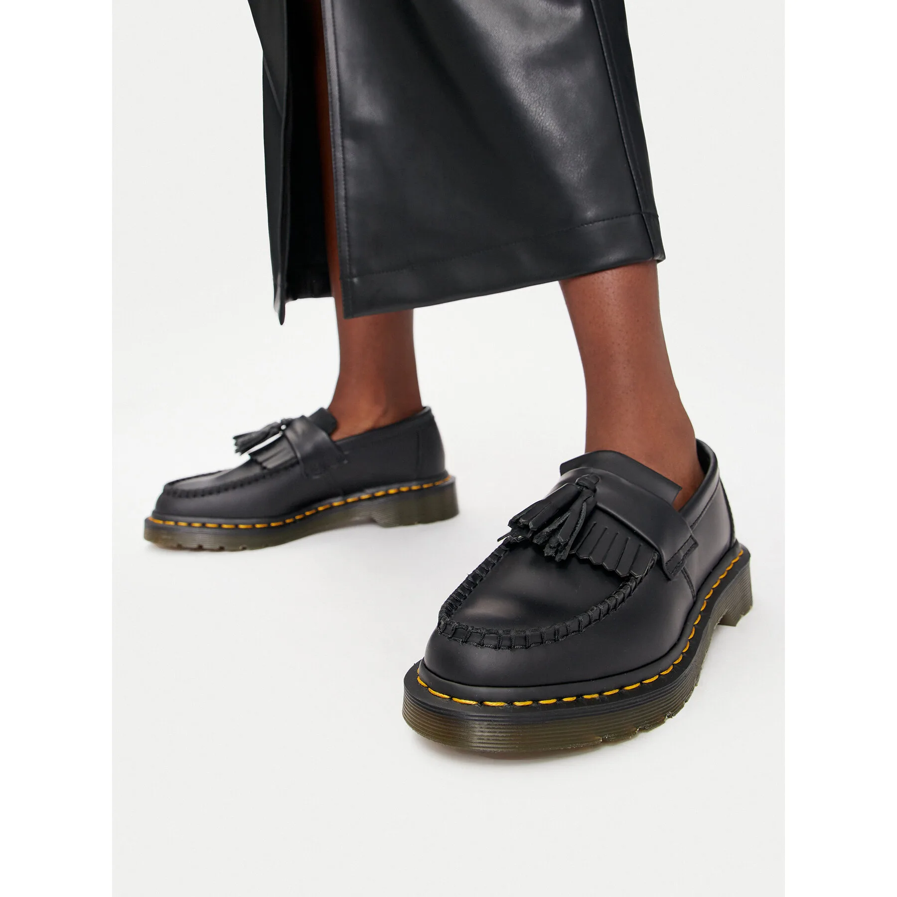 Дамски лоуфъри Dr. Martens Adrian Ys черни – Черен