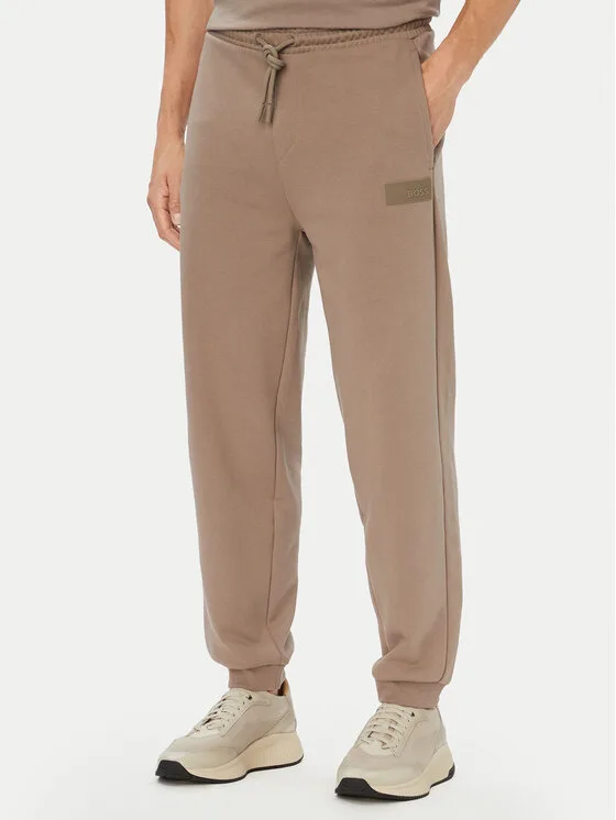 BOSS Долнище анцуг JT_Long 50564096 Тъмнобежов Relaxed Fit – Мъжки спортни панталони