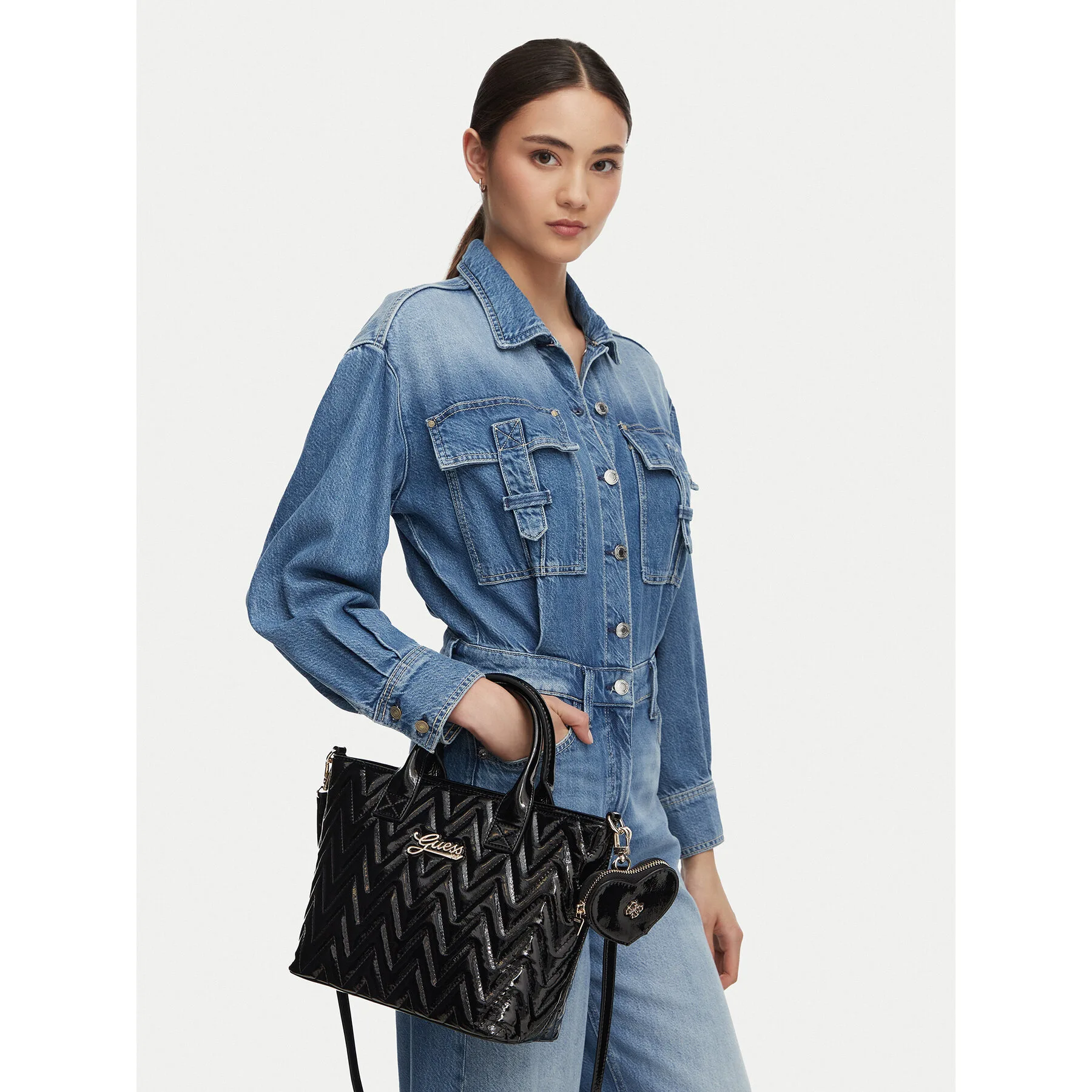 Дамска чанта Guess J6YZ15 W3003 Черен – Класически дамски чанти