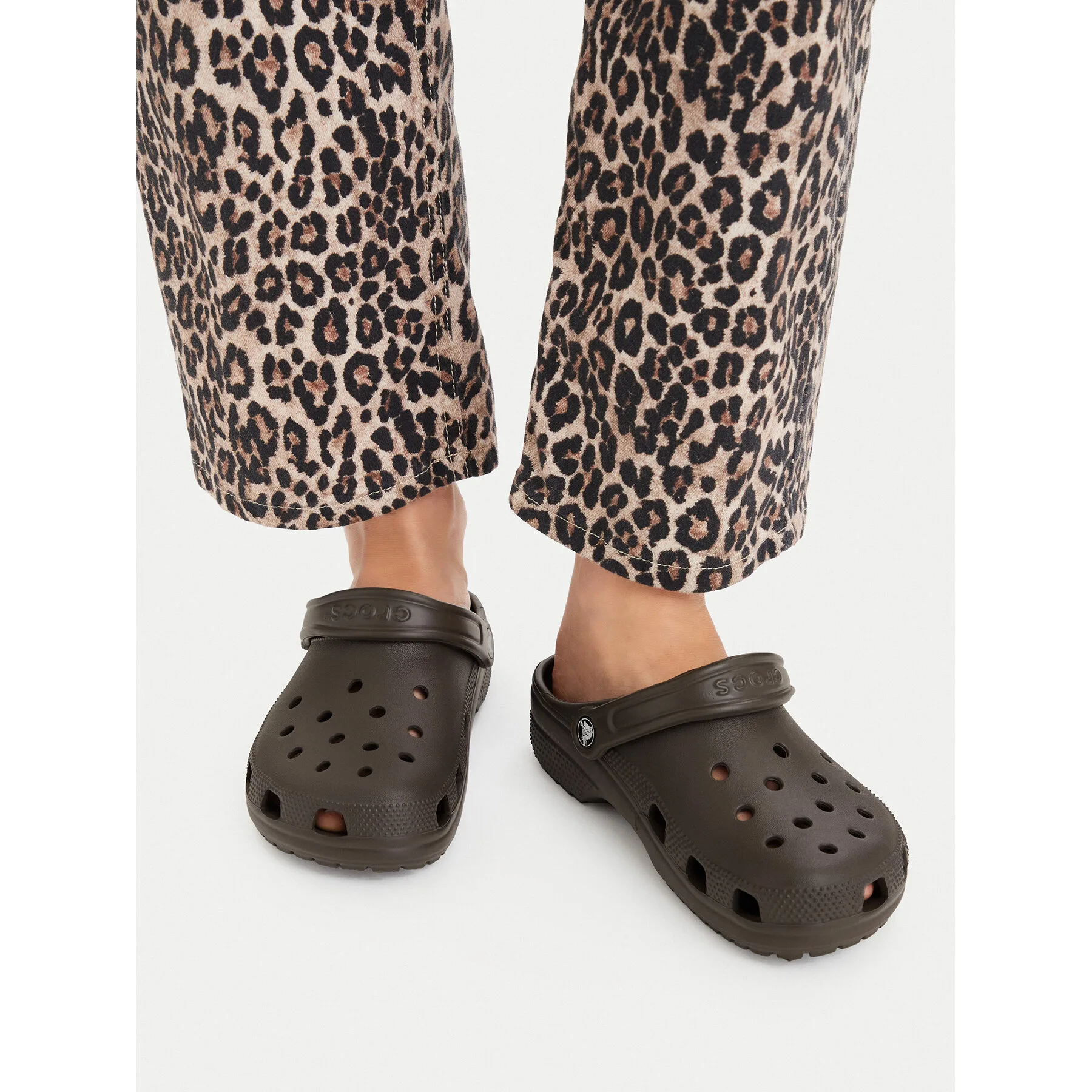 Чехли Crocs Classic 10001 Тъмнокафяв