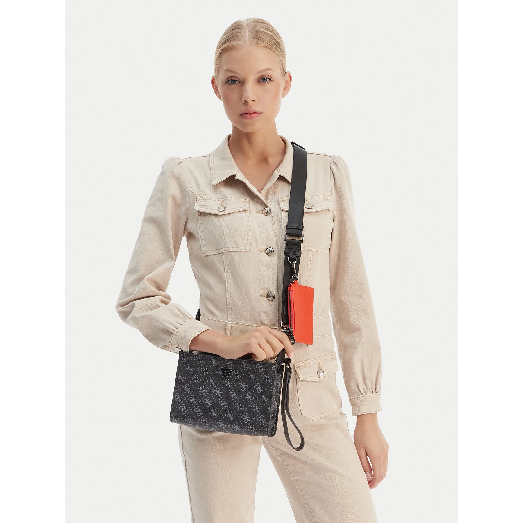 Мъжка чантичка Guess HMMILO P6157 Черен – Дамски чанти