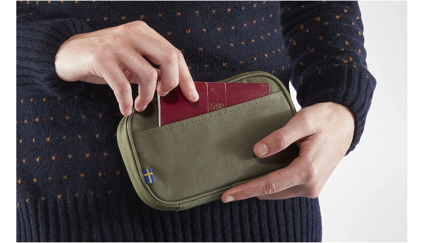 Fjällräven Kånken Travel Wallet Navy Unisex - Carteira Fjällräven - Azul - F23781-560 – Портмонета