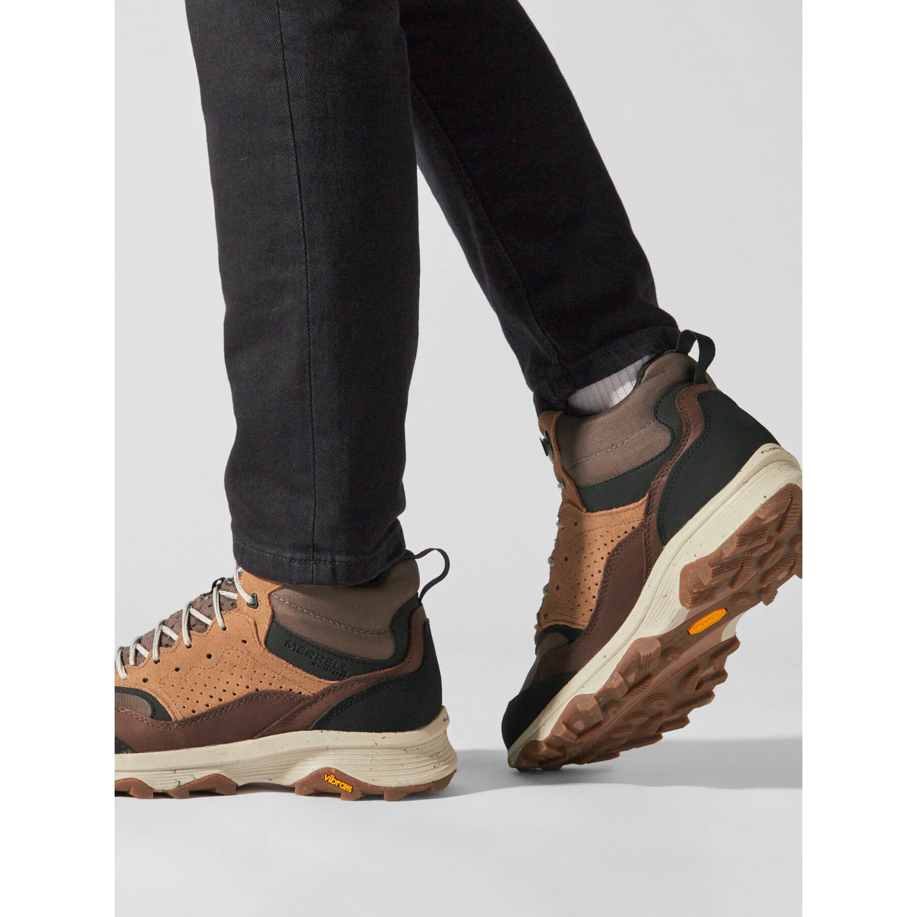 Туристически Merrell Speed Solo Mid Wp J004533 Кафяв – Мъжки високи трекинг обувки