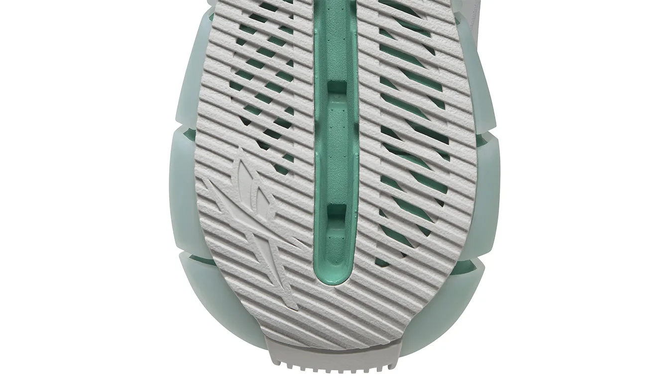 Reebok ZIG Kinetica 21 White G57690 Mulheres - Branco - G57690-5.5 - Size: 5.5 – Дамски маратонки