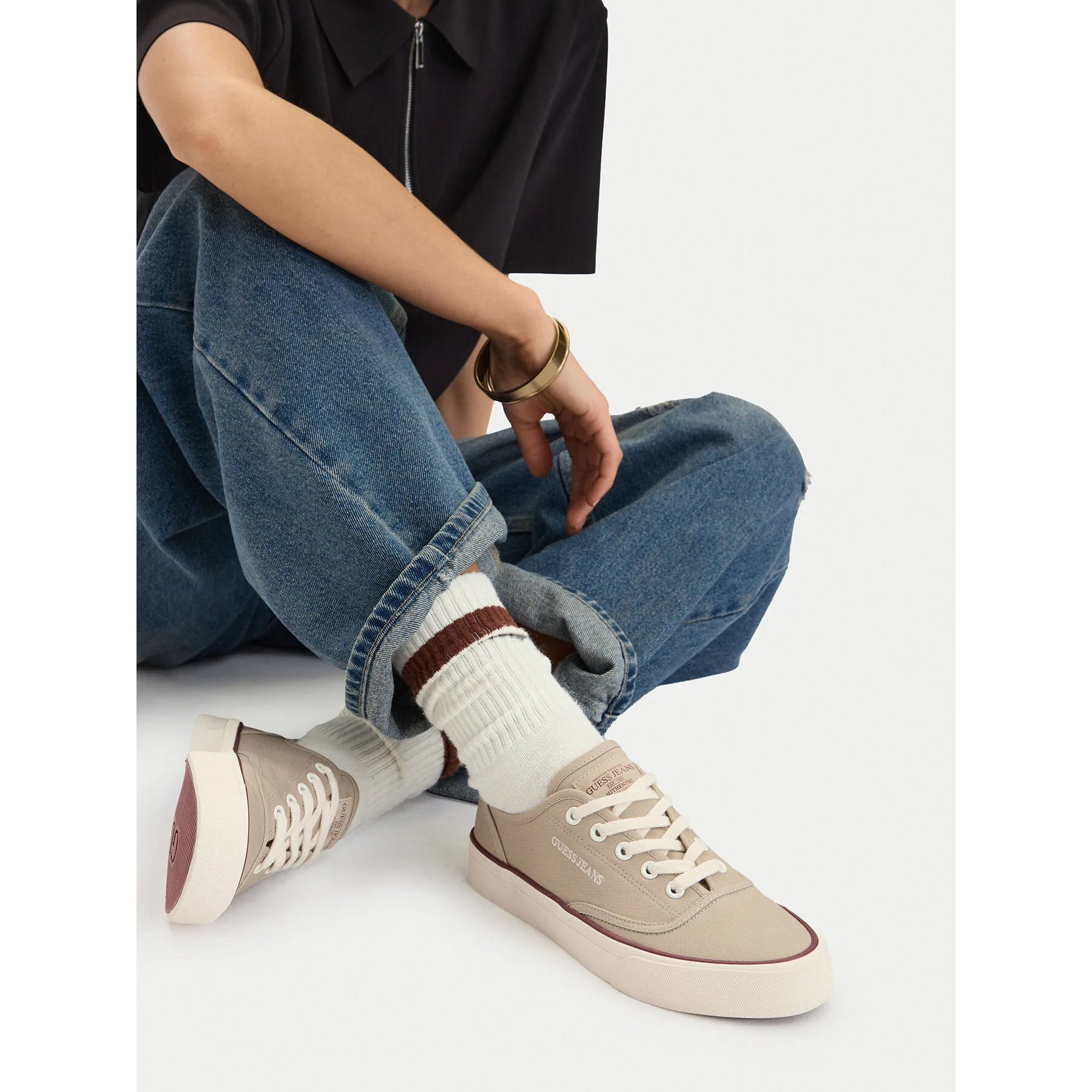 Дамски кецове Guess Jeans бежови – Дамски ниски кецове