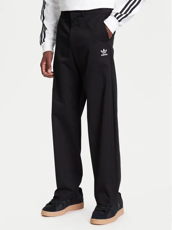 adidas Текстилни панталони Trefoil Essentials JD2442 Черен Regular Fit – Мъжки текстилни панталони
