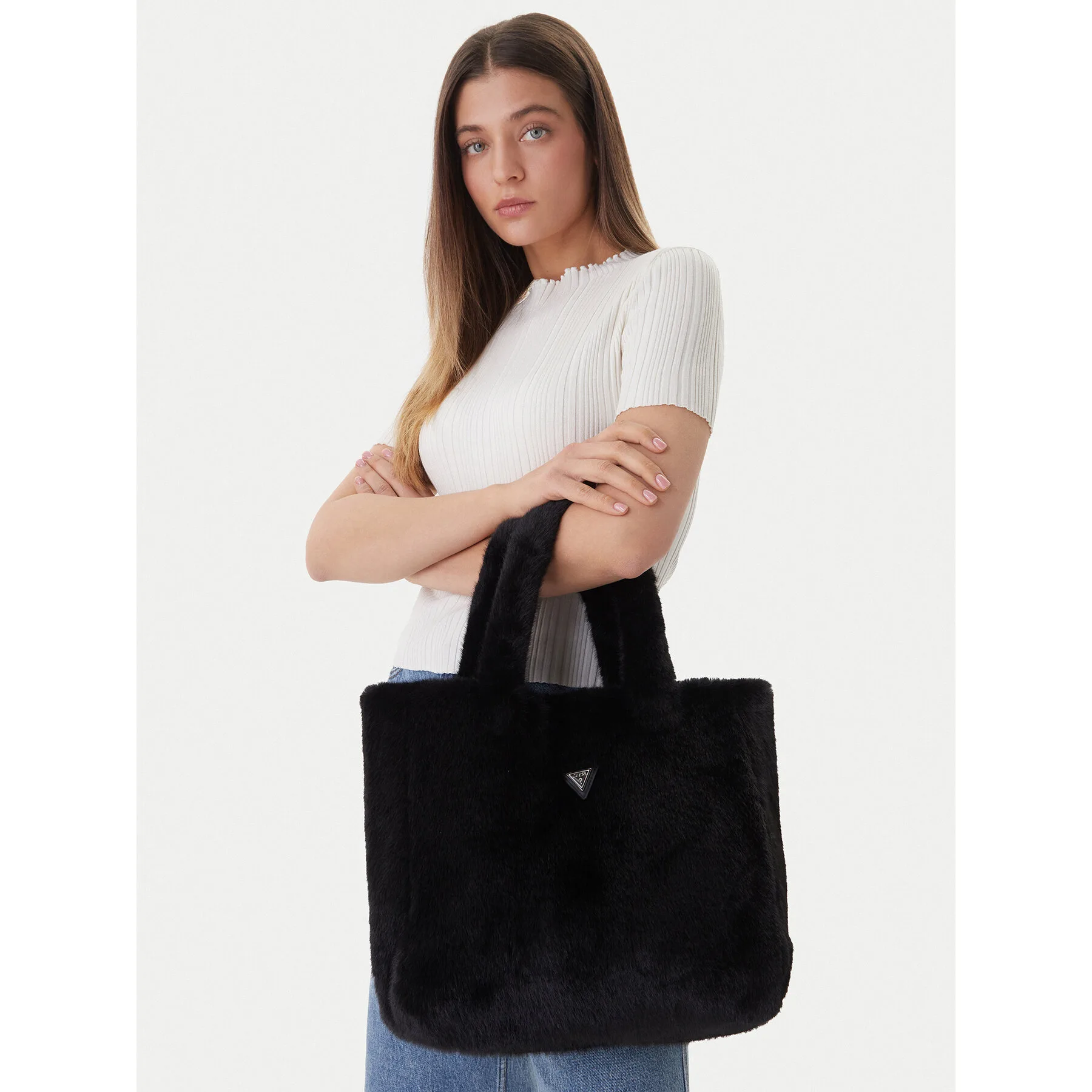 Дамска чанта Guess W6RZ09 W3900 Черен – Дамски ежедневни чанти