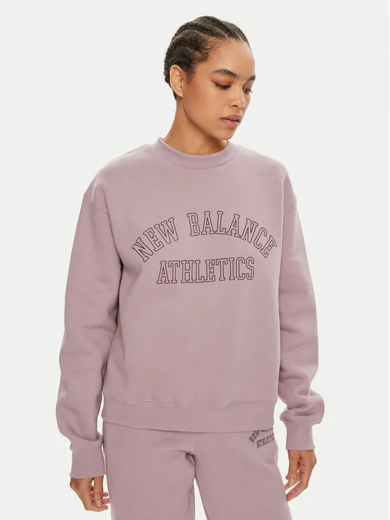 New Balance Суитшърт Graphic WT43516 Виолетов Relaxed Fit – Дамски суитшърти без цип