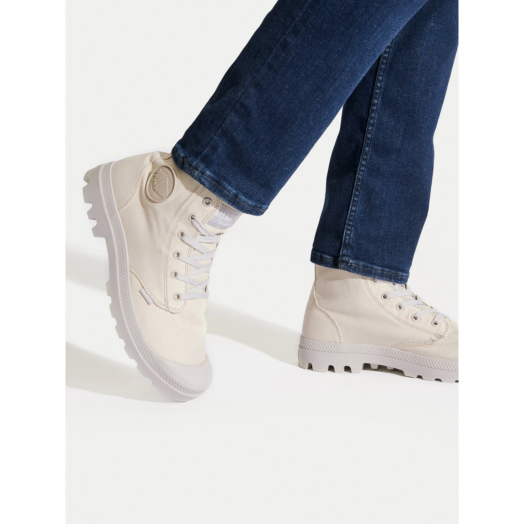 Туристически oбувки Palladium Pampa Hi Mono U 73089-056-M Бежов – Дамски трапери и кубинки