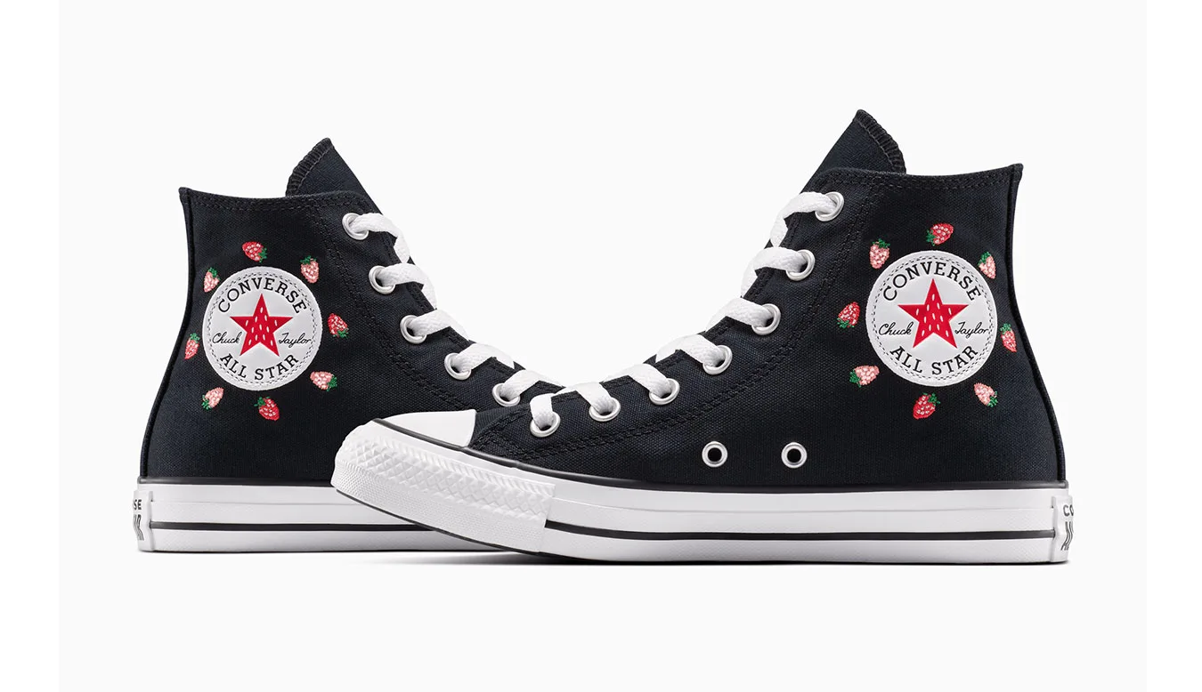 Дамски кецове Converse Chuck Taylor All Star Strawberries черни – Preto – Дамски ниски кецове