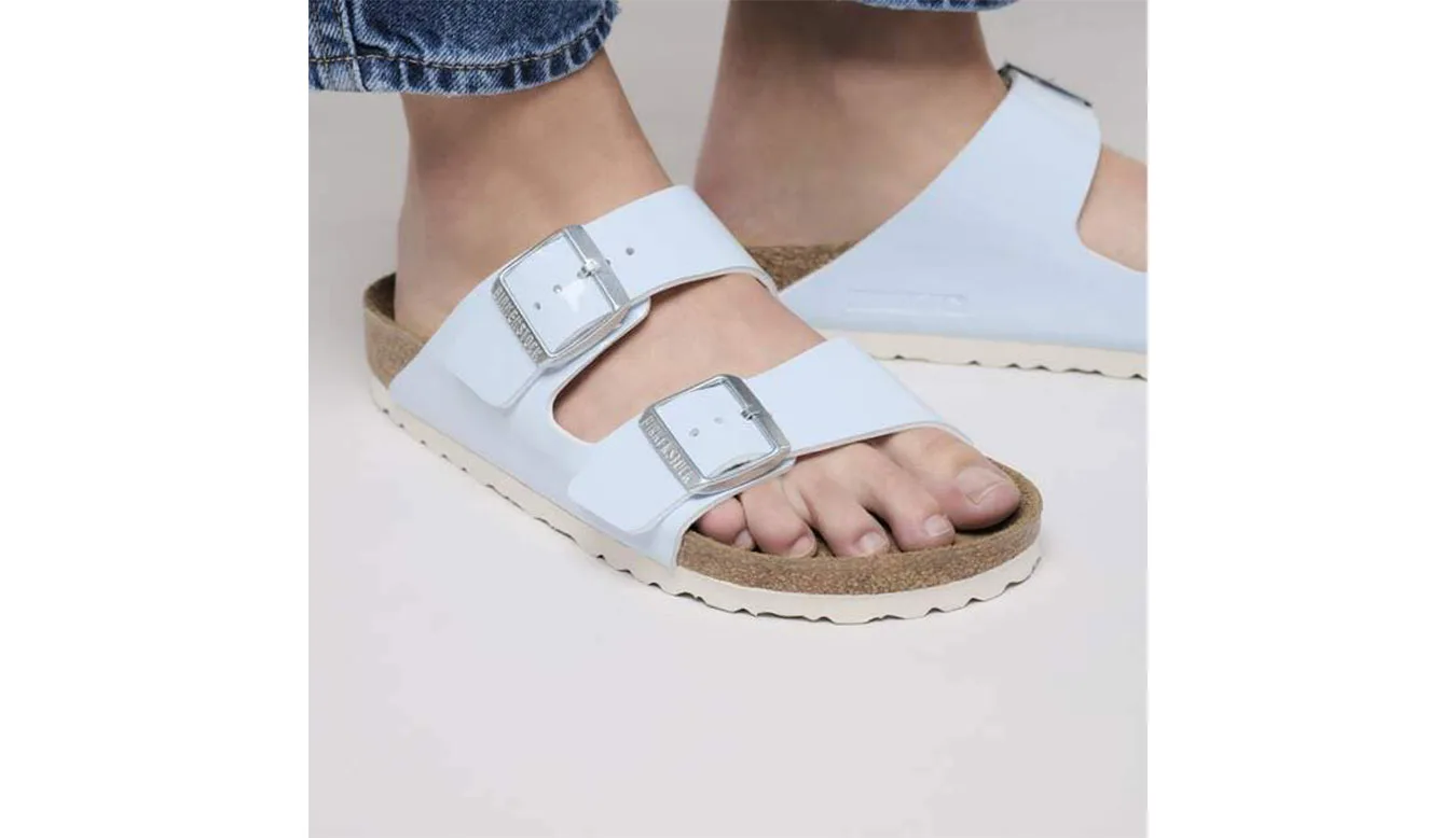 Дамски чехли Birkenstock Arizona Birko-Flor Patent Narrow Fit сини – Azul