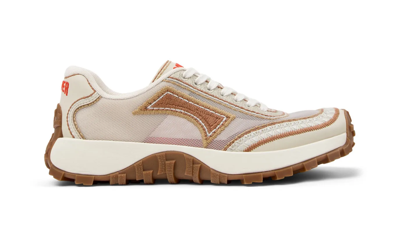 Дамски обувки Camper Twins бежови – Beige – Дамски равни затворени обувки