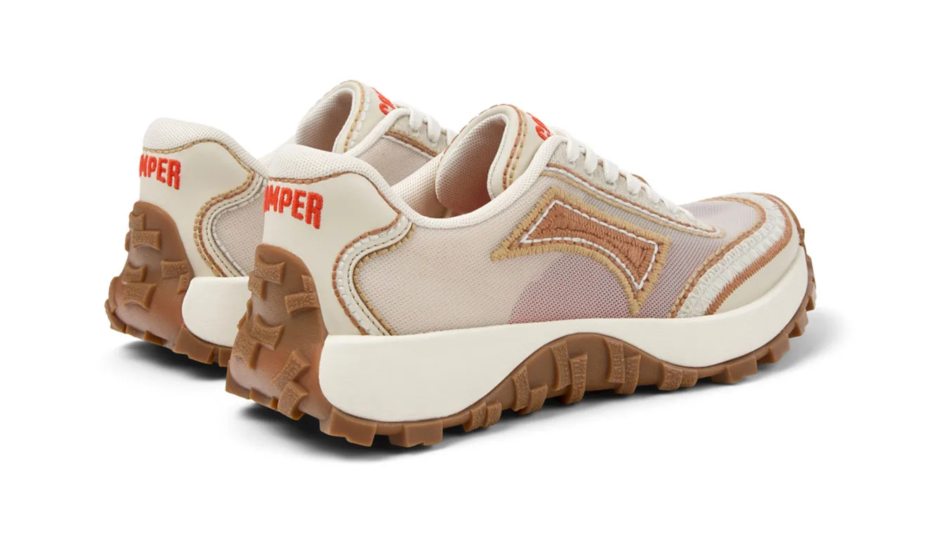 Дамски обувки Camper Twins бежови – Beige – Дамски равни затворени обувки