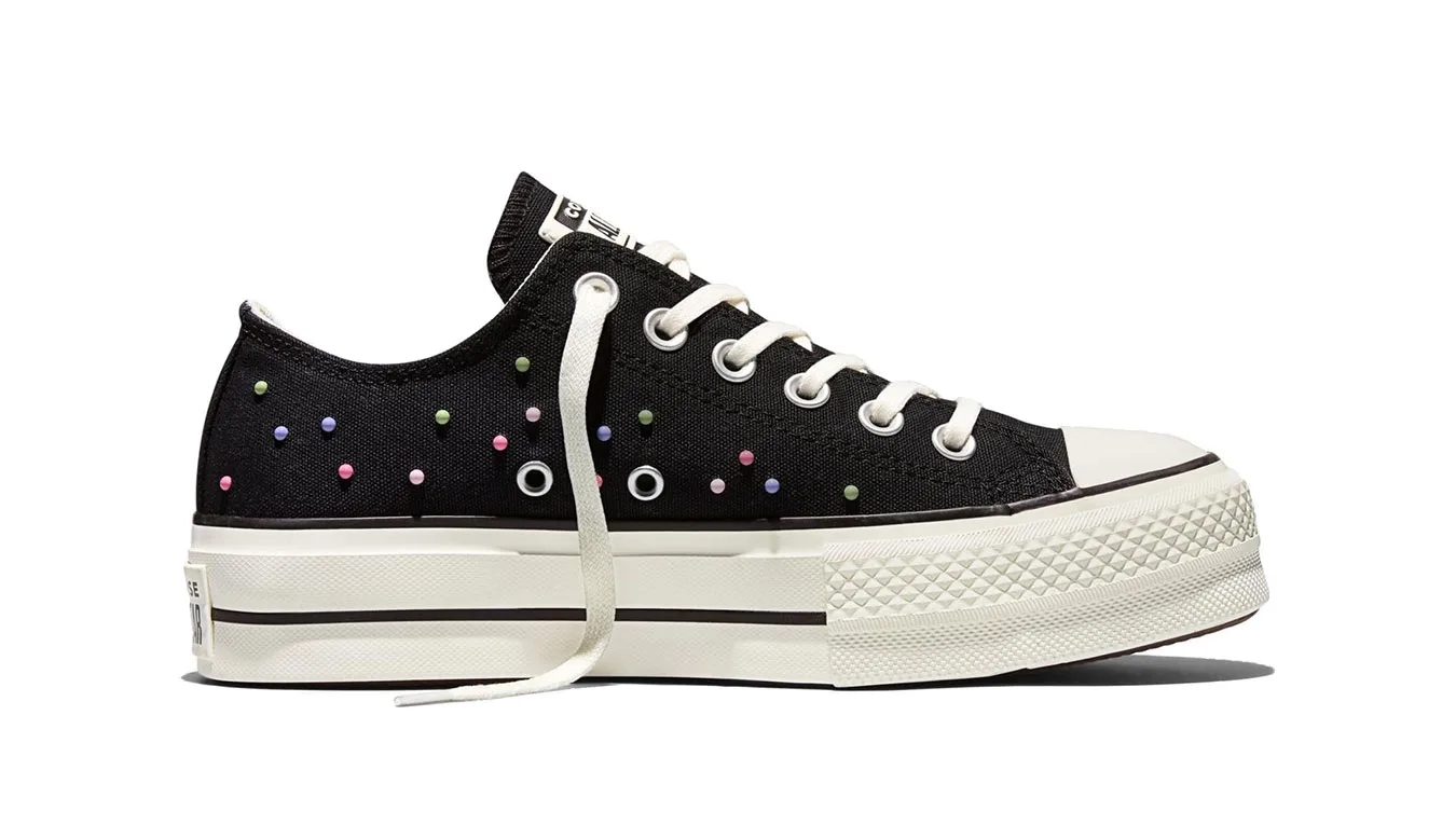 Дамски високи кецове Converse Chuck Taylor All Star Lift Platform A19141C черни – Preto
