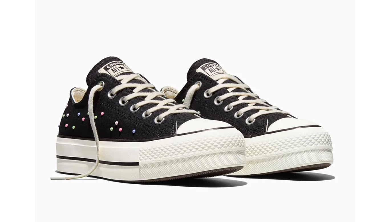 Дамски високи кецове Converse Chuck Taylor All Star Lift Platform A19141C черни – Preto