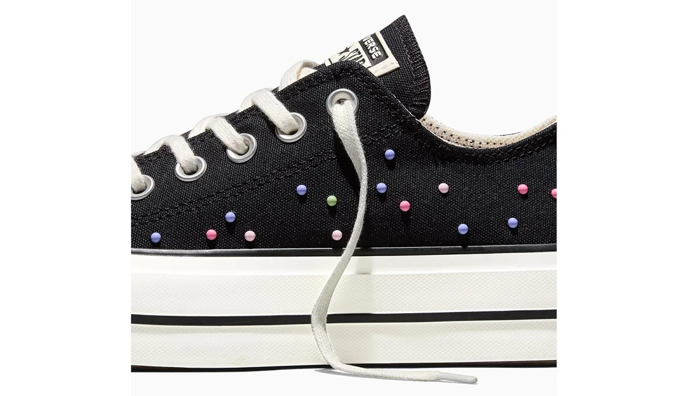 Дамски високи кецове Converse Chuck Taylor All Star Lift Platform A19141C черни – Preto