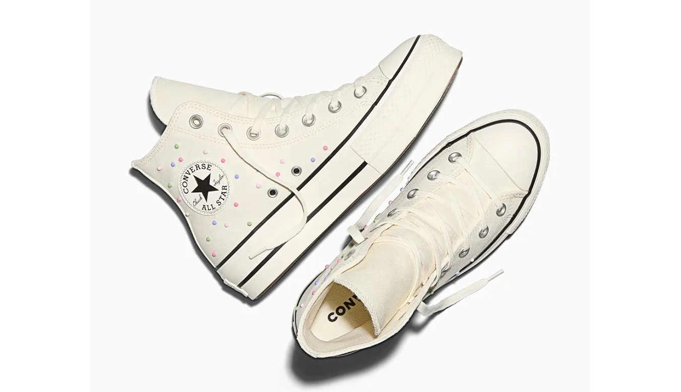 Дамски високи кецове Converse Chuck Taylor All Star Lift A19140C кремави – Branco sujo