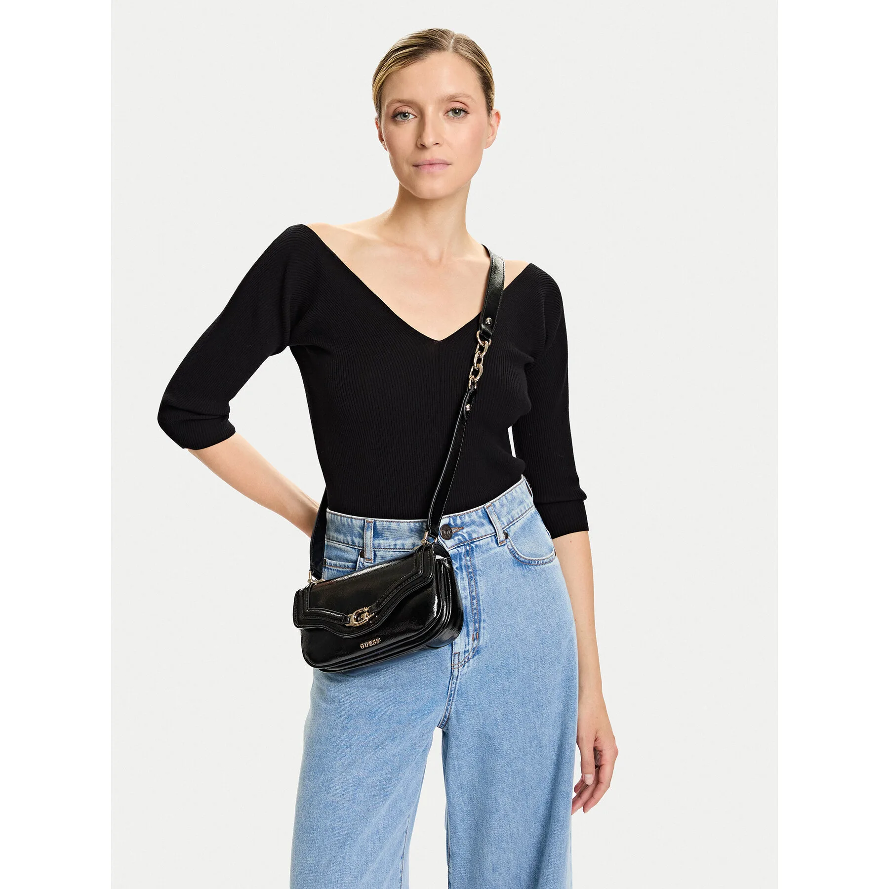 Дамска чанта Guess HWTG79 черна – Черен – Дамски чанти тип плик