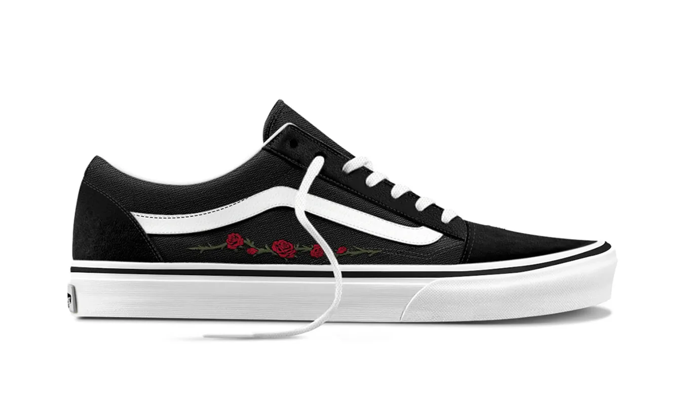 Vans Old Skool Rose Embroidery Black Red Mulheres - Preto - VN000E8W458 – Дамски маратонки