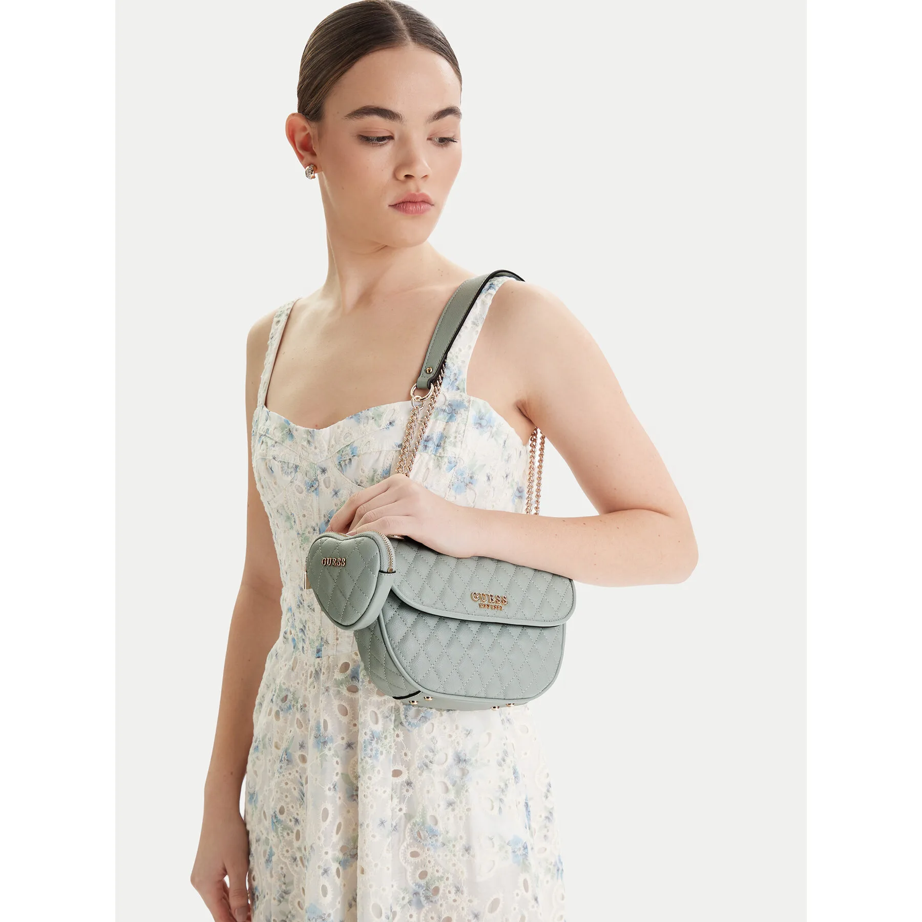Дамска чанта Guess Atabey HWQG98 синя – Класически дамски чанти