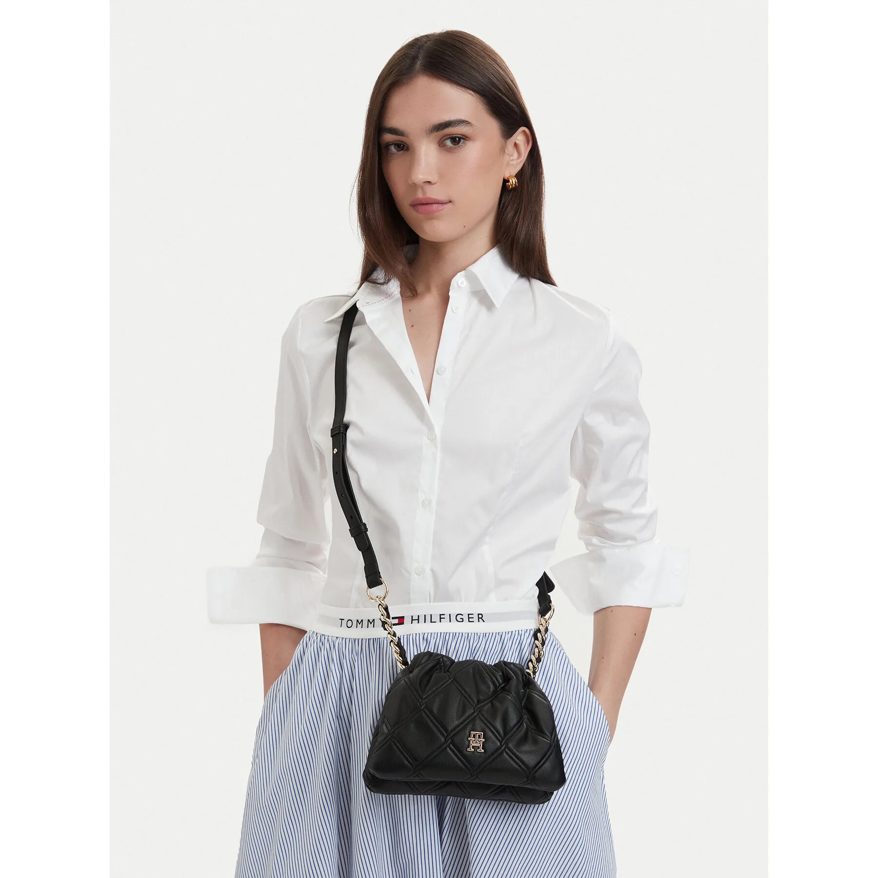Дамска чанта тип торба Tommy Hilfiger Th Feminine Mini Crossover черна – Черен – Дамски чанти тип торба